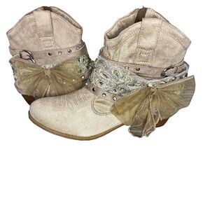 Not Rated Midas Western Ankle Booties ✨ Studded Boho Cowgirl